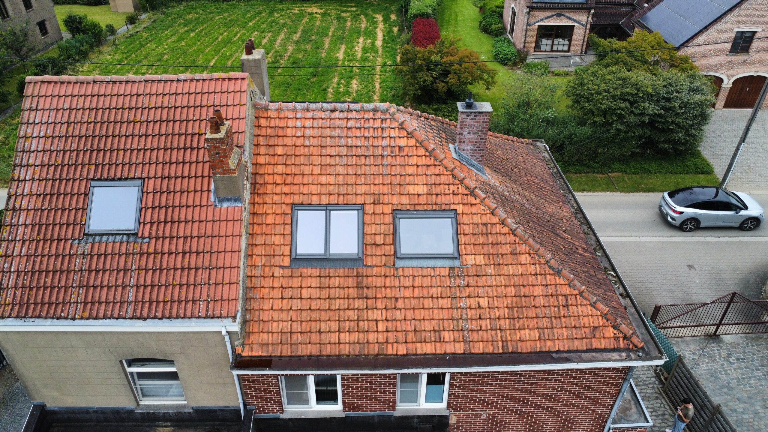 Dakwerken in Dilbeek: situatie voor de werken