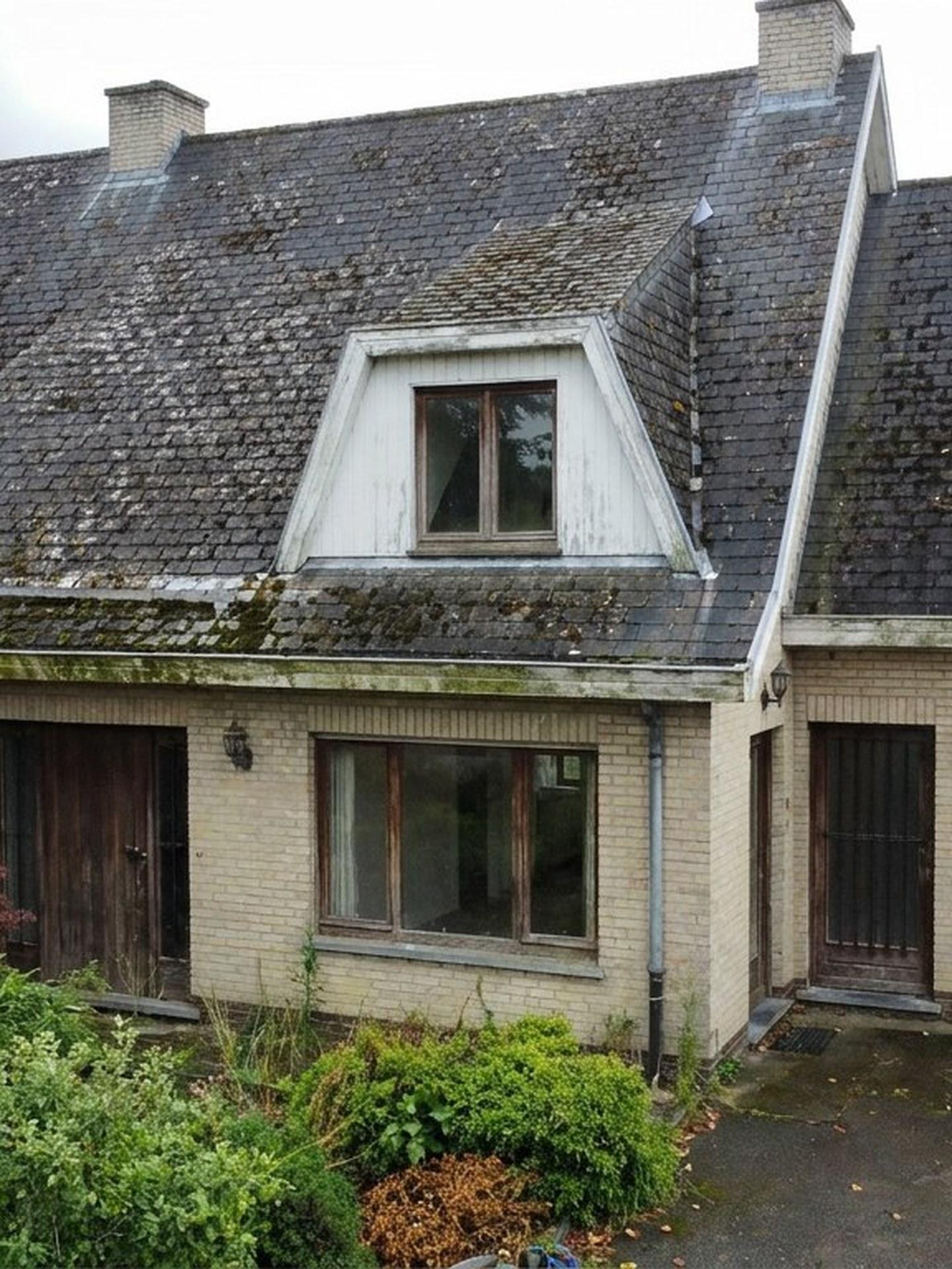 Dakwerken in Sint-Andries: situatie voor de werken