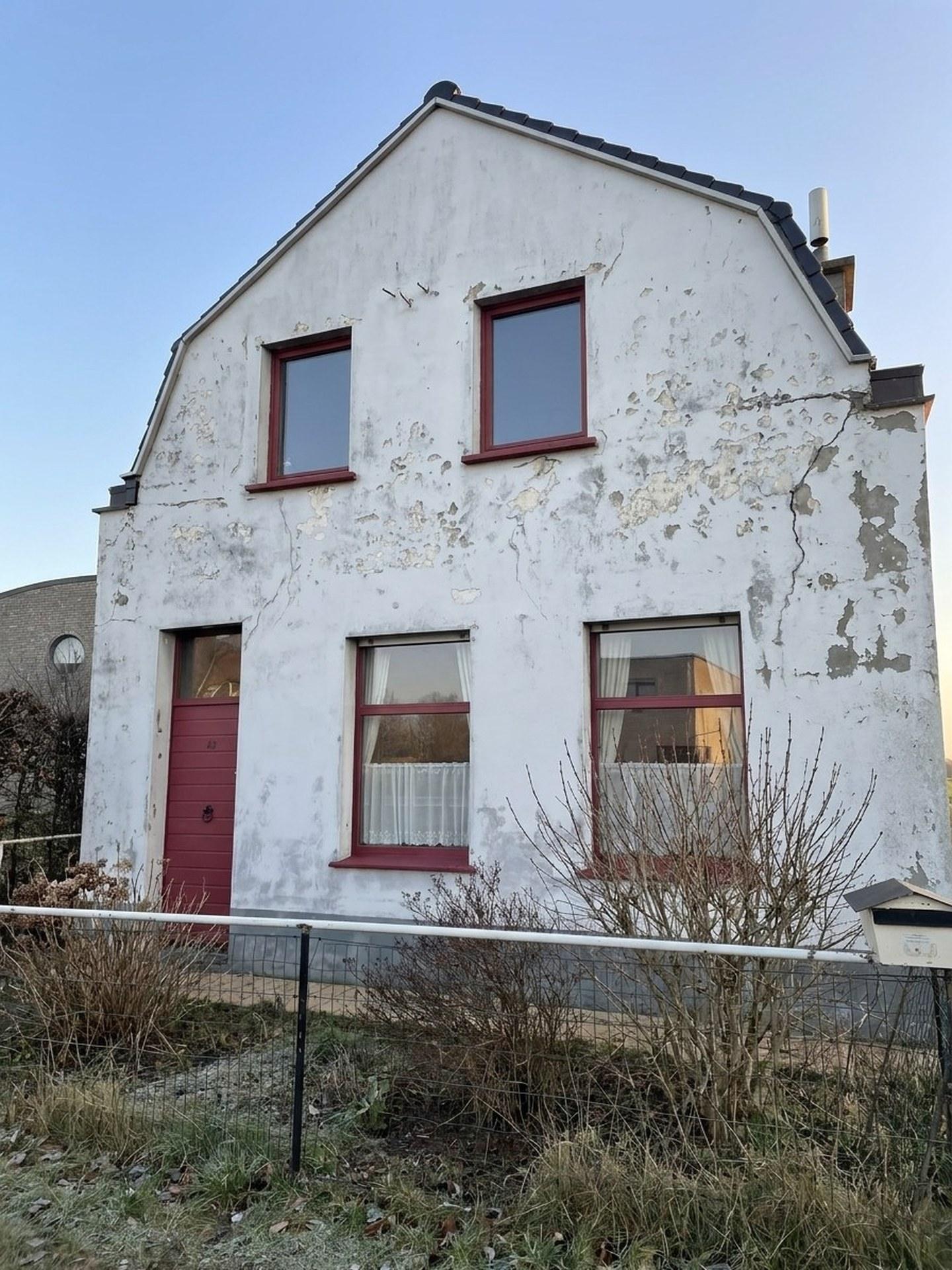 Gevelwerken in Wachtebeke: situatie voor de werken